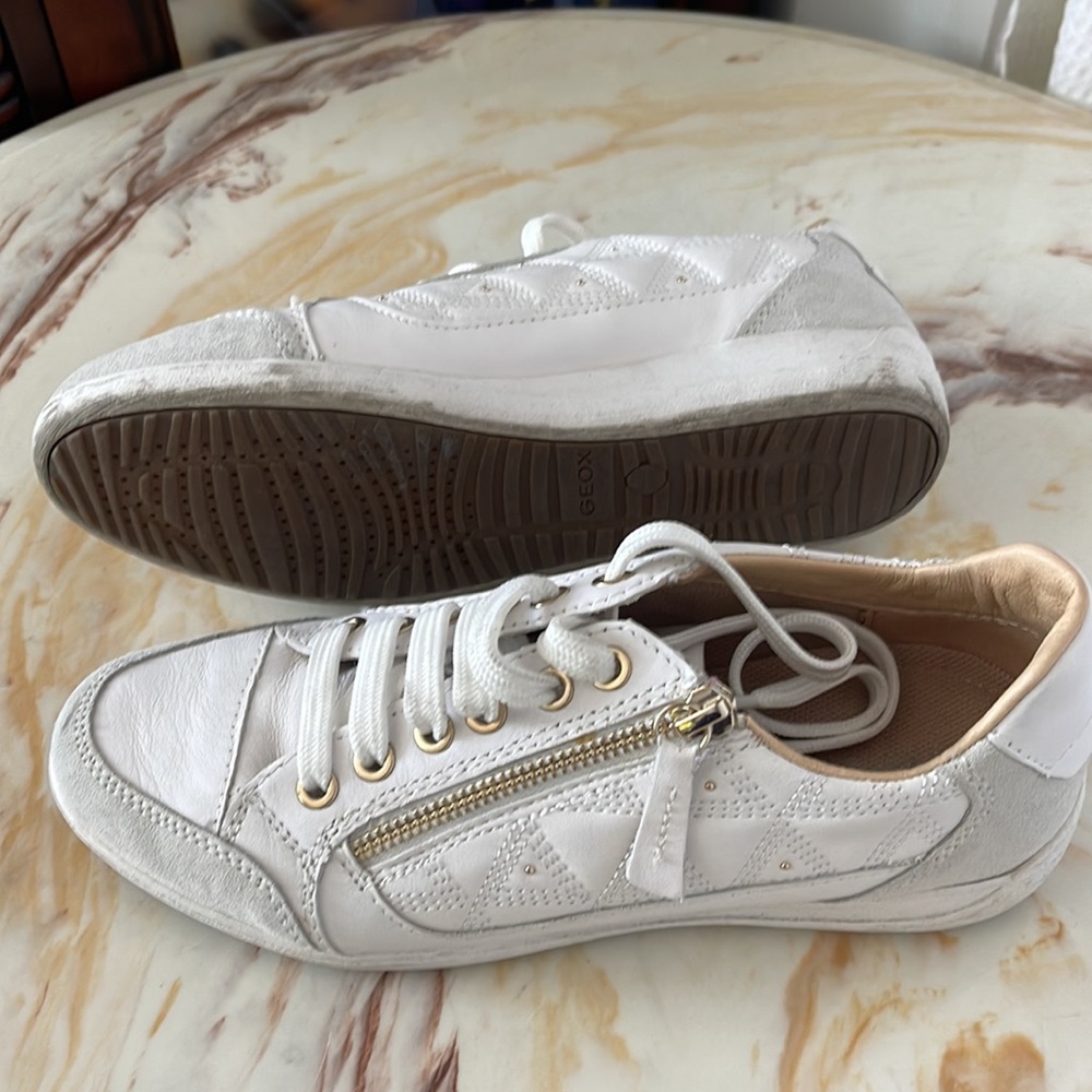 Geox White Leather Sneakers with Gold Accents - Picture 5 of 6